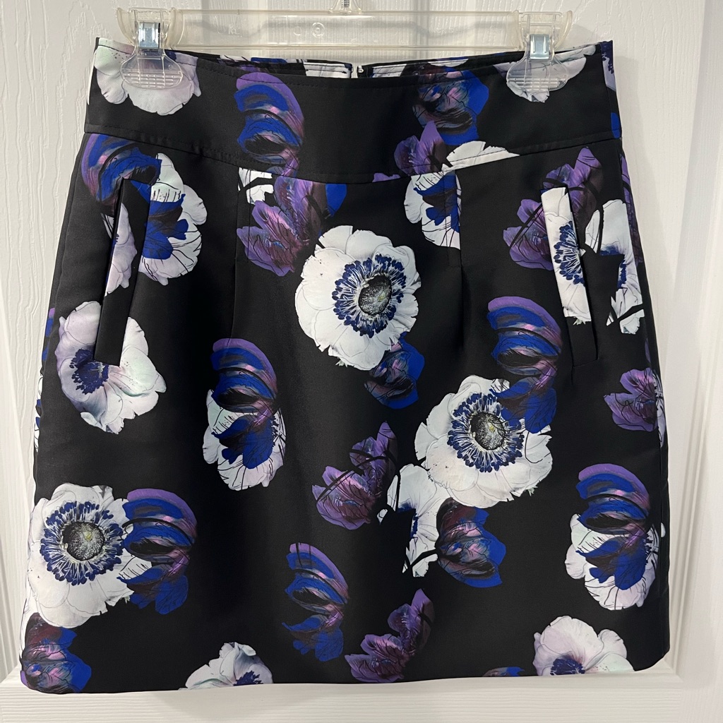 J Crew Size 4 Floral Skirt With Pockets